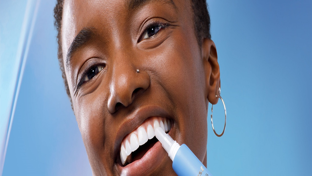 How to Enhance Your Smile with Teeth Whitening Pens